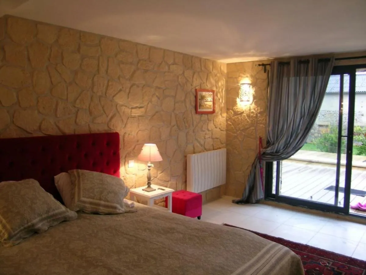 Holiday home Maison Renovee Avec Piscine Chauffee Partagee, Ideale Pour Familles Et Groupes, Animaux Acceptes - Fr-1-489-346 Saint-Hilaire  France