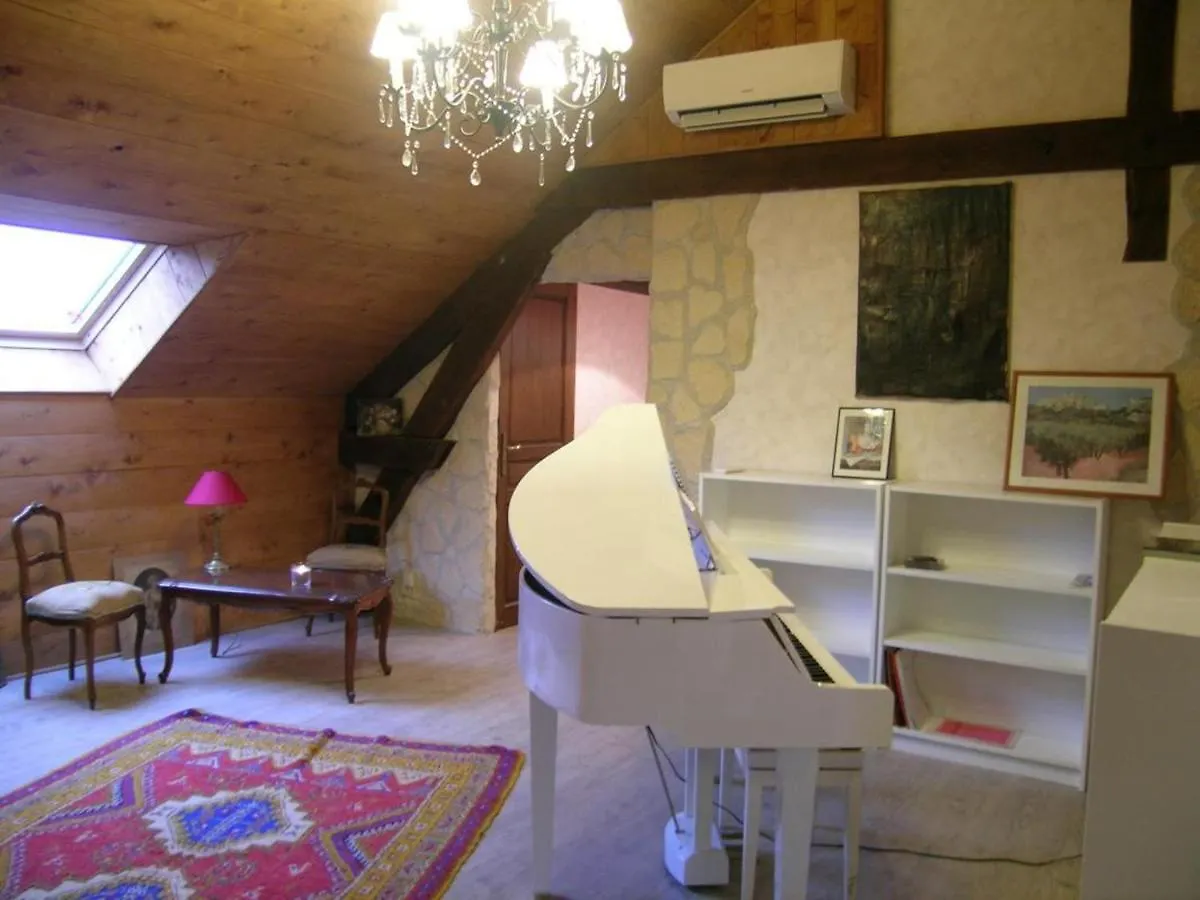 Maison Renovee Avec Piscine Chauffee Partagee, Ideale Pour Familles Et Groupes, Animaux Acceptes - Fr-1-489-346 Saint-Hilaire  Holiday home Saint-Hilaire (Allier)